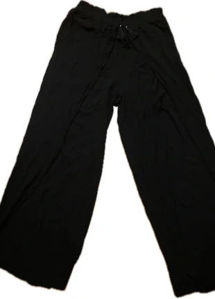 pantaloni con spacco frontale leggeri, brand: Fashion, condizioni: Ottime, taglia: M / IT 42 / EU 38, €20.00, €21.70 include la Protezione acquisti