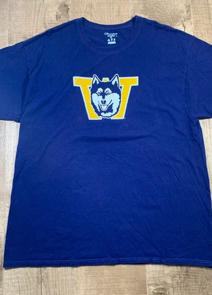 Teeshirt / Champion / XL / 55.5×76cm / Campus energy, purple pride / 0531, marque: Champion, état: Bon état, taille: XL, 5,00 €, 5,95 € Protection acheteurs (Pro) incluse