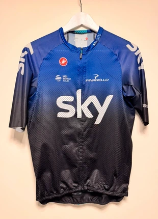 Castelli Sky Team Pinarello wielren outfit maat XXL, merk: Castelli, staat: Heel goed, maat: XXL, € 35,00, € 37,45 inclusief Kopersbescherming