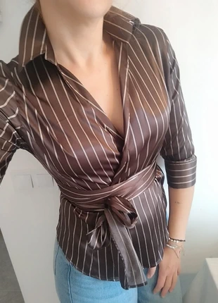 Camisa marrón chocolate satinada con raya diplomática, marque: Zara, état: Très bon état, taille: M / 38 / 10, 15,00 €, 16,45 € Protection acheteurs incluse