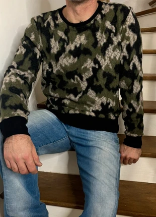 Sweat camouflage style Zara – Taille L, marque: Zara, état: Très bon état, taille: L, 13,00 €, 14,35 € Protection acheteurs (Pro) incluse