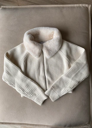 Zara trui, merk: Zara, staat: Nieuw zonder prijskaartje, maat: L / 40 / 12, € 12,00, € 13,30 inclusief Kopersbescherming