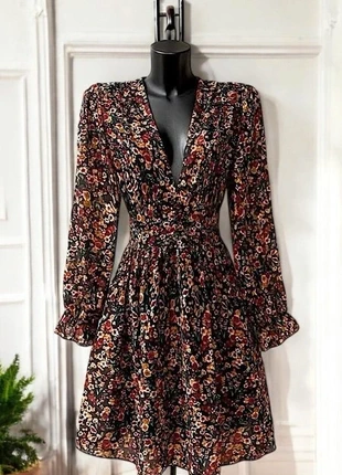 Robe courte multicolore taille M, marque: Boutique Parisienne, état: Très bon état, taille: M / 38 / 10, 31,00 €, 33,25 € Protection acheteurs (Pro) incluse