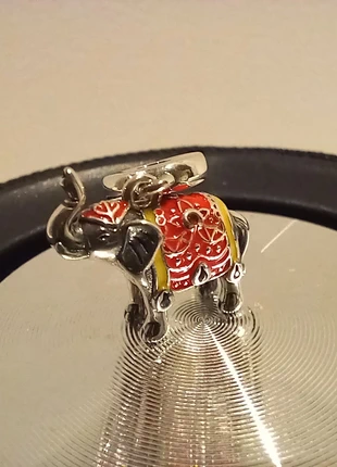 Geweldig bedeltje met olifant van sterling zilver., état: Neuf sans étiquette, 14,95 €, 16,40 € Protection acheteurs incluse
