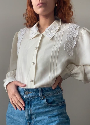 Chemise à broderies style autrichienne vintage élégante romantique boutons perles, brand: Vintage Dressing, condition: Very good, size: M / 38 / 10, €17.00, €18.55 includes Buyer Protection Pro