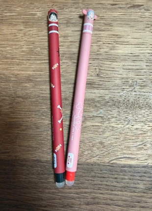 Lot de 2 Stylos effaçables One Piece, marke: OnePiece, zustand: Wie neu, 8,00 €, 9,10 € inklusive Vinted-Käuferschutz