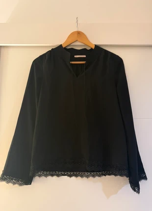 Blouse noire dentelle LPB, marque: Lpb, état: Très bon état, taille: S / 36 / 8, 8,00 €, 9,10 € Protection acheteurs incluse