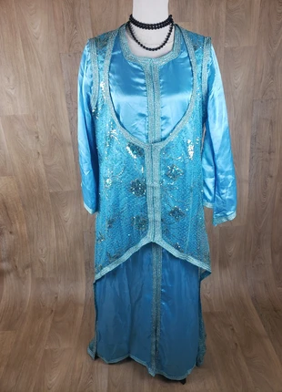 Takchita bleu clair robe orientale, marque: takchita, état: Très bon état, taille: S / 36 / 8, 30,00 €, 32,20 € Protection acheteurs incluse