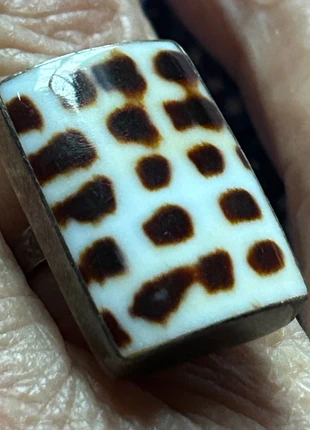 Bague argent 925 avec un coquillage moucheté, estado: Muito bom, tamanho: 18,1 mm Ø / 18,5, €15.00, €16.45 inclui Proteção do Comprador