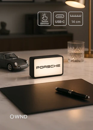 🔥 Porsche-Inspired LED Light Box | 14 cm – Rechargeable Edition, merk: Porsche, staat: Heel goed, € 24,99, € 26,94 inclusief Kopersbescherming Pro