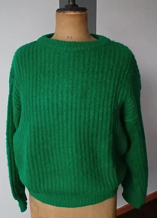 Joli pull d’hiver Benetton, marque: Benetton, état: Neuf sans étiquette, taille: 4XL / 48 / 20, 13,00 €, 14,35 € Protection acheteurs incluse