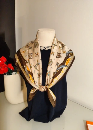 Vintageschal 70x70cm, état: Neuf sans étiquette, 5,99 €, 6,99 € Protection acheteurs incluse