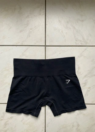 Short Gymshark taille S couleur noir, marke: Gymshark, zustand: Sehr gut, größe: S / 36 / 8, 14,00 €, 15,40 € beinhaltet Vinted-Käuferschutz Pro