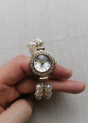 Montre femme en perles et acier inoxydable, très bon état., brand: Quartz, condizioni: Ottime, taglia: Fino a 30 mm, €11.00, €12.25 include la Protezione acquisti