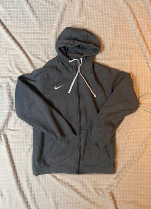 Zip à capuche Nike, brand: Nike, condition: Very good, size: L, €15.00, €16.45 includes Buyer Protection