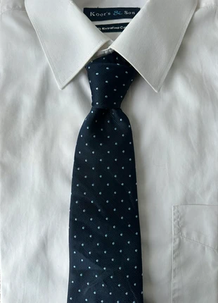 Cravate bleu marine à pois blancs – Classique & Élégante, marque: Vintage Dressing, état: Très bon état, 7,00 €, 8,05 € Protection acheteurs incluse