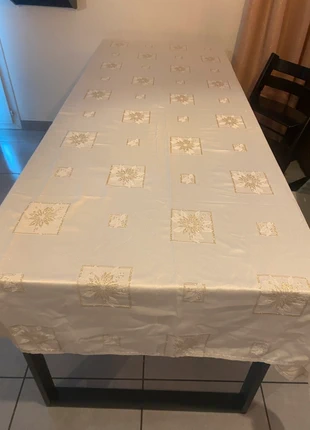 Nappe de noël 245cm sur 140cm, brand: sans marque, condizioni: Ottime, €9.00, €10.15 include la Protezione acquisti