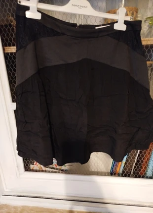 Jupe Naf Naf noire – bi-matière – coupe évasée – T42, brand: Naf Naf, condizioni: Ottime, taglia: XL / IT 46 / EU 42, €4.00, €4.90 include la Protezione acquisti