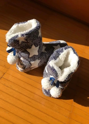 36-37 Carinissime pantofole con stelle e pompon! #254-18, condizioni: Nuovo senza cartellino, taglia: 36.5, €13.90, €15.30 include la Protezione acquisti
