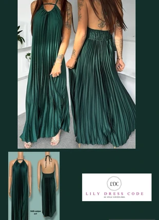 💚 Robe plissée dos nu – Vert foncé (Taille unique) NEW 💚, zustand: Sehr gut, größe: Einheitsgröße, 25,00 €, 26,95 € beinhaltet Vinted-Käuferschutz Pro