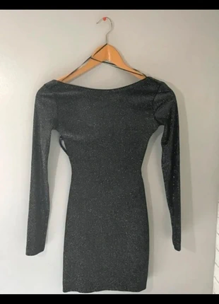 Robe courte dos nu, marque: Pull & Bear, état: Neuf avec étiquette, taille: XS / 34 / 6, 15,00 €, 16,45 € Protection acheteurs incluse