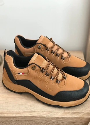 Zapatillas senderismo hombre. Número 40, estado: Nuevo con etiquetas, tamaño: 40, 24,00 €, 25,90 € Protección al comprador incluida