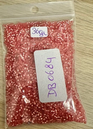 Miyuki delica 11/0 corail silverlined semi frosted, marque: Miyuki, état: Très bon état, 15,00 €, 16,45 € Protection acheteurs incluse