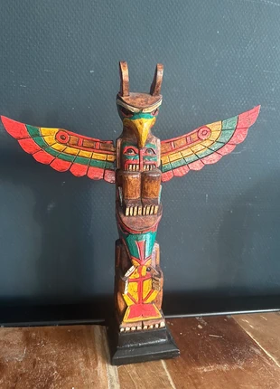 Totempaal hout, marque: DE Mane, état: Neuf sans étiquette, 12,00 €, 13,30 € Protection acheteurs incluse