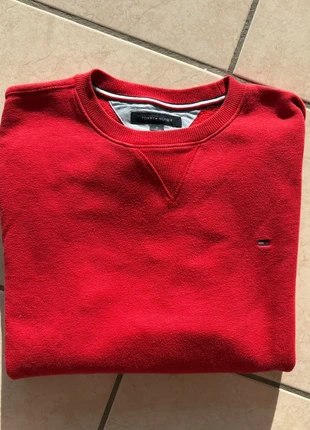 Sweat Tommy Hilfiger Rouge Col Rond, marque: Tommy Hilfiger, état: Très bon état, taille: M, 15,00 €, 16,45 € Protection acheteurs incluse