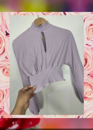 Estiloso croptop en color lila 🌹, marque: Bershka, état: Très bon état, taille: XS / 34 / 6, 4,98 €, 5,93 € Protection acheteurs incluse