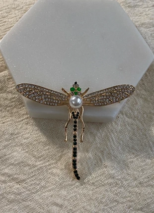 Libelle broche, merk: NO LABEL, staat: Nieuw zonder prijskaartje, € 15,00, € 16,45 inclusief Kopersbescherming