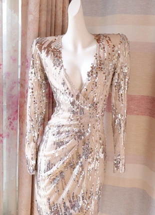 “Midnight Spark” Sequin Mini Dress | maje T1 | Ultra Shiny, brand: Maje, condizioni: Ottime, taglia: Taglia unica, €59.00, €62.65 include la Protezione acquisti