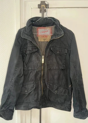 Veste/blouson chevignon vintage avec capuche rétractable, marque: Chevignon, état: Neuf sans étiquette, taille: S, 38,00 €, 40,60 € Protection acheteurs incluse