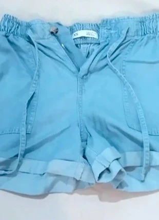 Short court de couleur bleue Jeans, marque: Les Filles, état: Très bon état, taille: 12 ans / 152 cm, 3,00 €, 3,85 € Protection acheteurs incluse