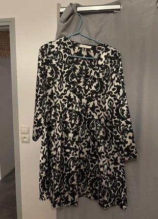 Robe fluide, brand: Flamant Rose, condizioni: Ottime, taglia: M / IT 42 / EU 38, €3.00, €3.85 include la Protezione acquisti