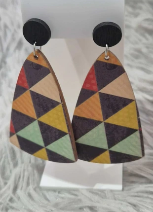 🌿 Boucles d’oreilles bohèmes en bois – motif géométrique coloré 🌿, marque: Tendance, état: Neuf sans étiquette, 5,99 €, 6,99 € Protection acheteurs incluse