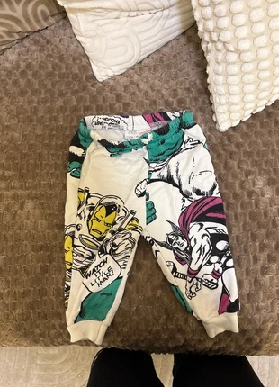 Jogging broek, merk: Zara, staat: Goed, maat: 24-36 maanden / 92 cm, € 1,00, € 1,75 inclusief Kopersbescherming