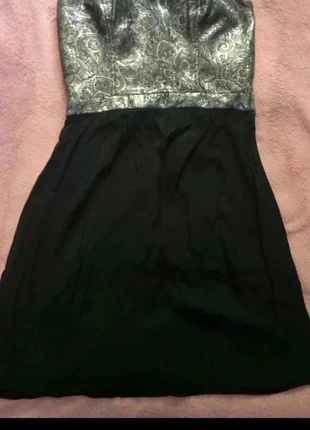 Robe Bustier Naf Naf - T.38 - Parfaite pour tes soirées ! 👗, marke: Naf Naf, zustand: Sehr gut, größe: M / 38 / 10, 15,00 €, 16,45 € inklusive Vinted-Käuferschutz