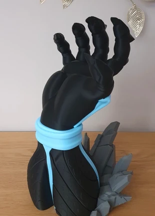 Support de manette Kaiju n°8, marke: Kaiju n°8, zustand: Sehr gut, 35,00 €, 37,45 € beinhaltet Vinted-Käuferschutz Pro