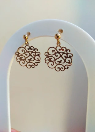 Boucles d’oreilles dorées rondes ajourées – design en fil, élégantes et neuves, marque: Fantaisie, état: Très bon état, 6,92 €, 7,97 € Protection acheteurs (Pro) incluse
