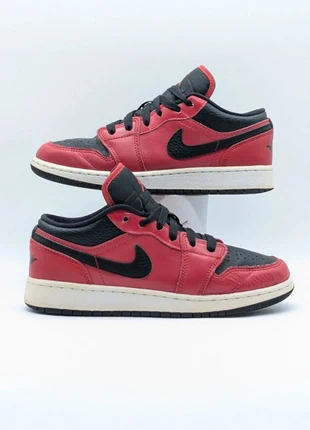 Authentiques sneakers Jordan 1 Low - Taille 36,5, brand: Jordan, condition: Very good, size: 36.5, €20.00, €21.70 includes Buyer Protection Pro