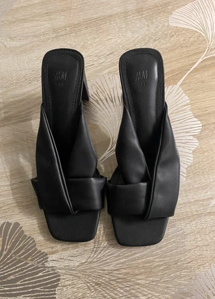 Chaussures à talons carrés, marca: H&M, estado: Muito bom, tamanho: 38, €10.00, €11.20 inclui Proteção do Comprador