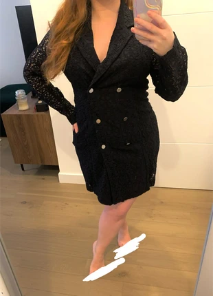 Magnifique robe dentelle claudie pierlot noir bleu nuit neuf avec etiquette, merk: Claudie Pierlot, staat: Nieuw met prijskaartje, maat: XL / 42 / 14, € 130,00, € 137,20 inclusief Kopersbescherming