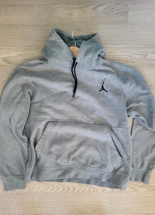 Pull Jordan Boxy Large, brand: Jordan, condition: New without tags, size: L, €25.00, €26.95 includes Buyer Protection