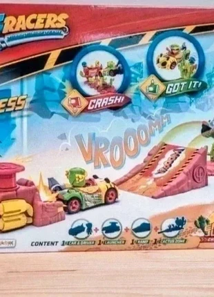 Nieuwe T-Racers turbo tuning teams racebaan in seal, merk: Turbo, staat: Heel goed, maat: 3 jaar / 98 cm, € 9,95, € 11,15 inclusief Kopersbescherming