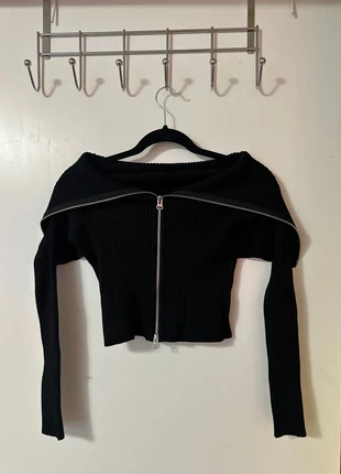 Off the shoulders weekday top, marque: Weekday, état: Neuf sans étiquette, taille: S / 36 / 8, 15,00 €, 16,45 € Protection acheteurs incluse