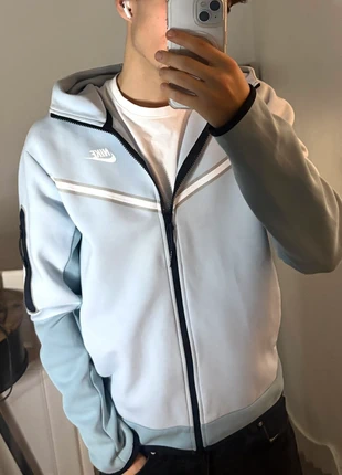 Nike Tech Bleu Ciel, merk: Nike, staat: Heel goed, maat: S, € 37,90, € 40,50 inclusief Kopersbescherming