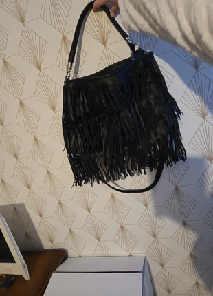 Sac à mains avec lanières noir neuf, marque: Gallantry, état: Neuf sans étiquette, 15,00 €, 16,45 € Protection acheteurs incluse