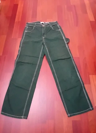 #Bershka - Jeans donna straight cargo verde, marque: Bershka, état: Très bon état, taille: S / 36 / 8, 8,00 €, 9,10 € Protection acheteurs incluse