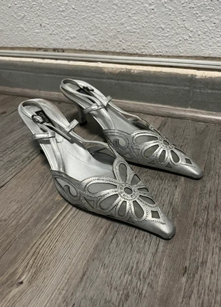 Kitten heels stiletto vintage plateados de punta navidad nochebuena Nochevieja, merk: Vintage Dressing, staat: Heel goed, maat: 38, € 15,00, € 16,45 inclusief Kopersbescherming